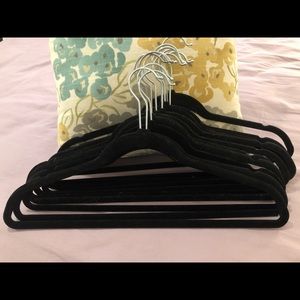 Set of 12 Black Velvet Hangers. Perfect Condition
